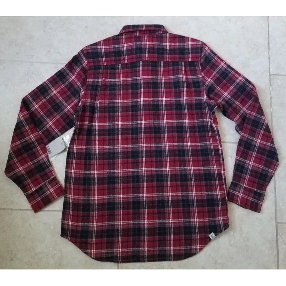Vans Off the Wall Men Flannel Long Sleeve Button Up Shirt Red Plaid sz Small NEW